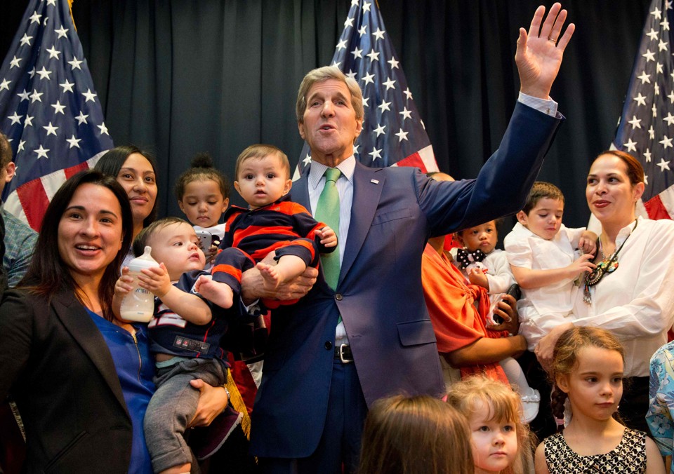 Em sua visita a Riad, Kerry se esforçou para tranquilizar os sócios do Golfo sobre a solidez da aliança com Washington | JACQUELYN MARTIN/AFP