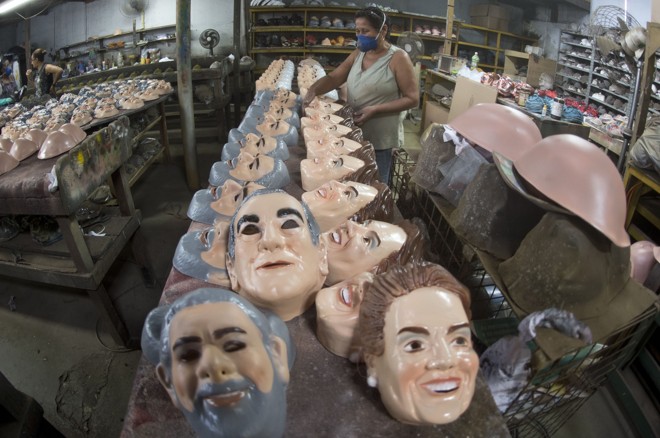 Cunha entre Lula e Dilma: qual vai vender mais? | VANDERLEI ALMEIDA/AFP