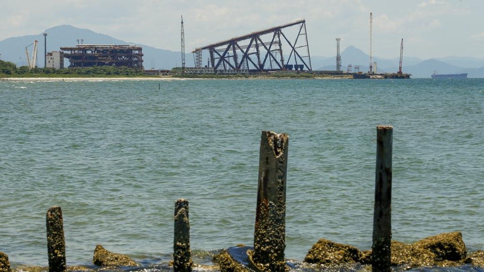 Estaleiro em Pontal do Paraná, cidade campeã na geração de empregos em 2015. | Hugo Harada/Gazeta do Povo