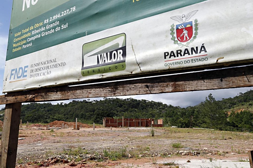 O grupo foi criado para, a partir de um processo administrativo, apurar “possíveis infrações” cometidas pela Valor, que firmou dez contratos com a Seed para construção ou reforma de escolas | Albari Rosa/Gazeta do Povo