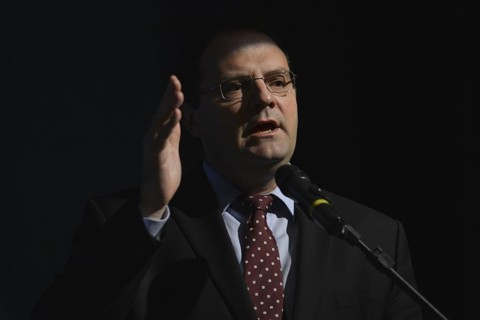 Retração econômica não é normal, mas uma fase de transição, diz Barbosa Perguntado sobre o papel do Brasil para a volta do crescimento da América do Sul, Barbosa destacou que a retomada econômica exige aumento dos investimentos | Jose Cruz/ Agência Brasi