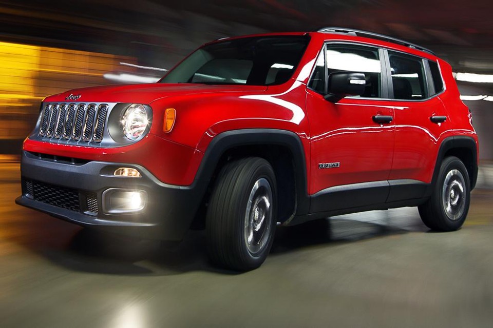 Renegade começa 2016 no top 5 de vendas e Hilux emplaca o dobro da S10 Desde de outubro passado, o Renegade repete mensalmente o topo de vendas entre os utilitários esportivos . | Marcos Camargo/Jeep