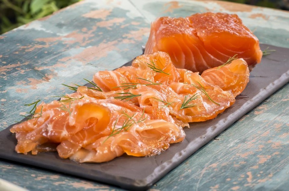 Pressionado pela baixa quantidade pescada e pela desvalorização da coroa norueguesa, o salmão tem alcançado preços recorde no país | Letícia Akemi/Gazeta do Povo