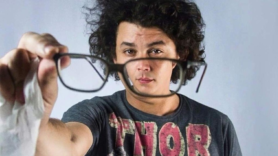 Comediante de standup prefere plateia curitibana Comediante de standup prefere plateia curitibana