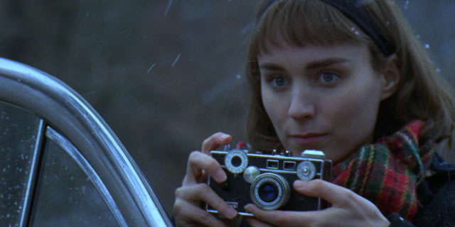 Rooney Mara em cena de “Carol”, de Todd Haynes. | Divulgação