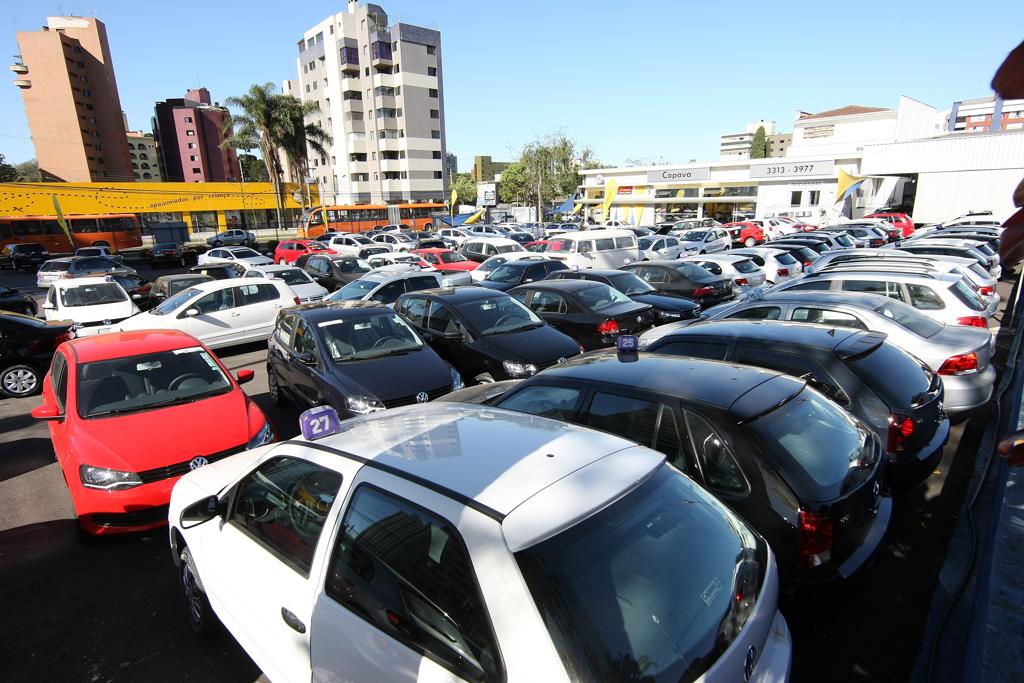 O Volkswagen Gol é um dos modelos que tiveram as maiores reduções nos emplacamentos em 2015 no estado. | Ivonaldo Alexandre/Gazeta do Povo