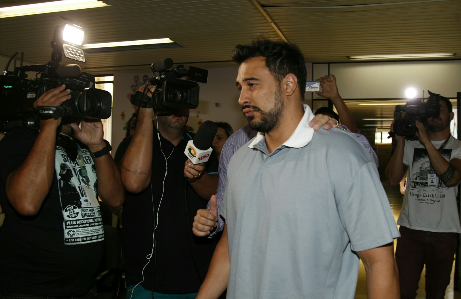 Raphael Suss chega ao IML para exame | Aniele Nascimento/Gazeta do Povo/