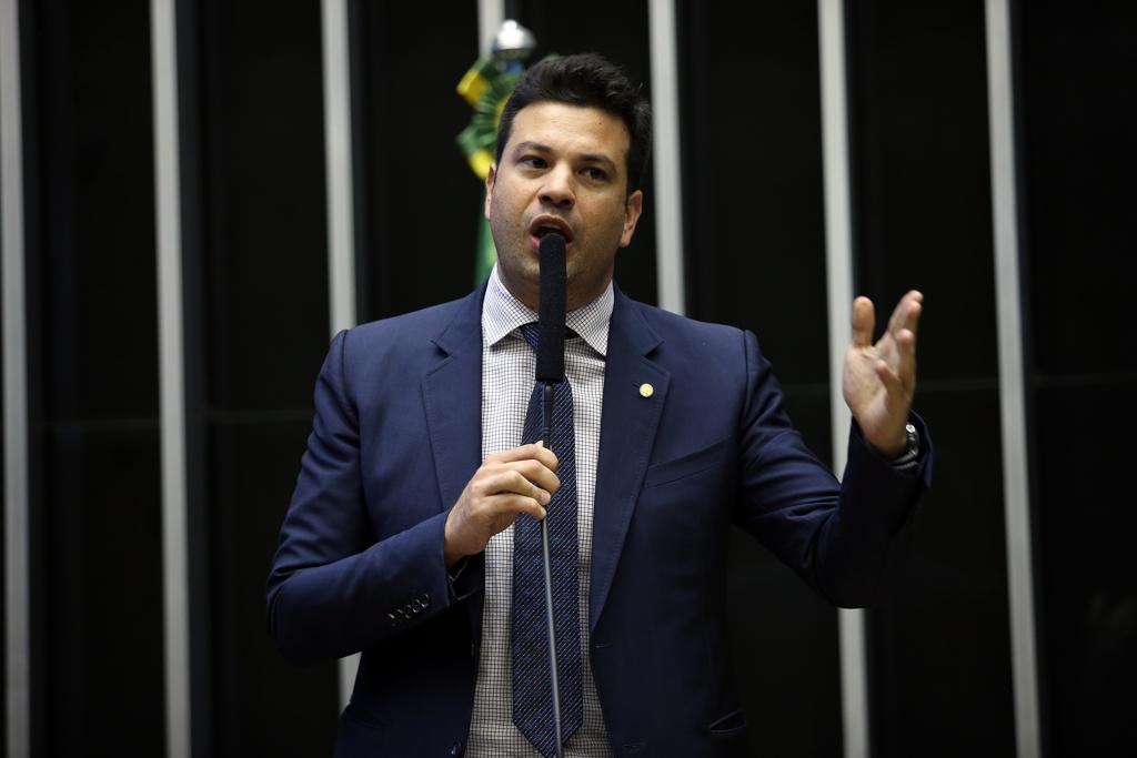 Atual líder do PMDB, Picciani diz que não aceitará a eleição por voto de 2/3 da bancada. Para o deputado fluminense, a eleição deve ser secreta, mas o novo líder deve ser eleito por meio de maioria absoluta (50% mais um) da bancada. | Ananda BorgeS/Camara dos Deputados