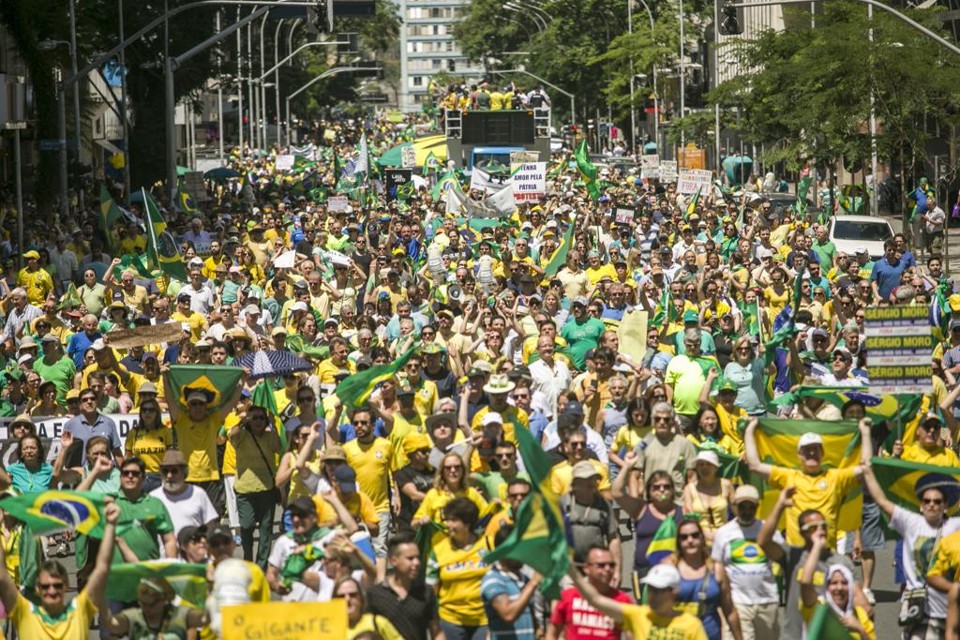 Manifestações contra Dilma Rousseff de 2015 devem se repetir em 2016. | Marcelo Andrade/Gazeta do Povo