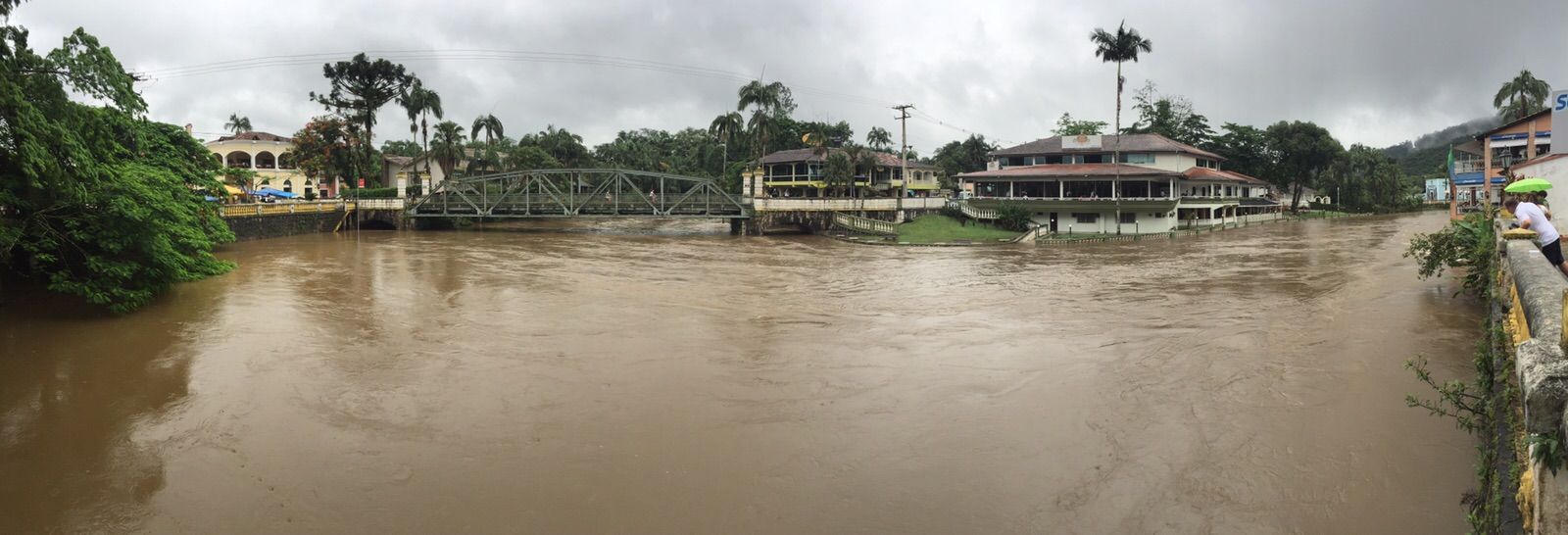 Imagem do Rio Nhundiaquara, em Morretes | Oswaldo Eustáquio/Correspondente