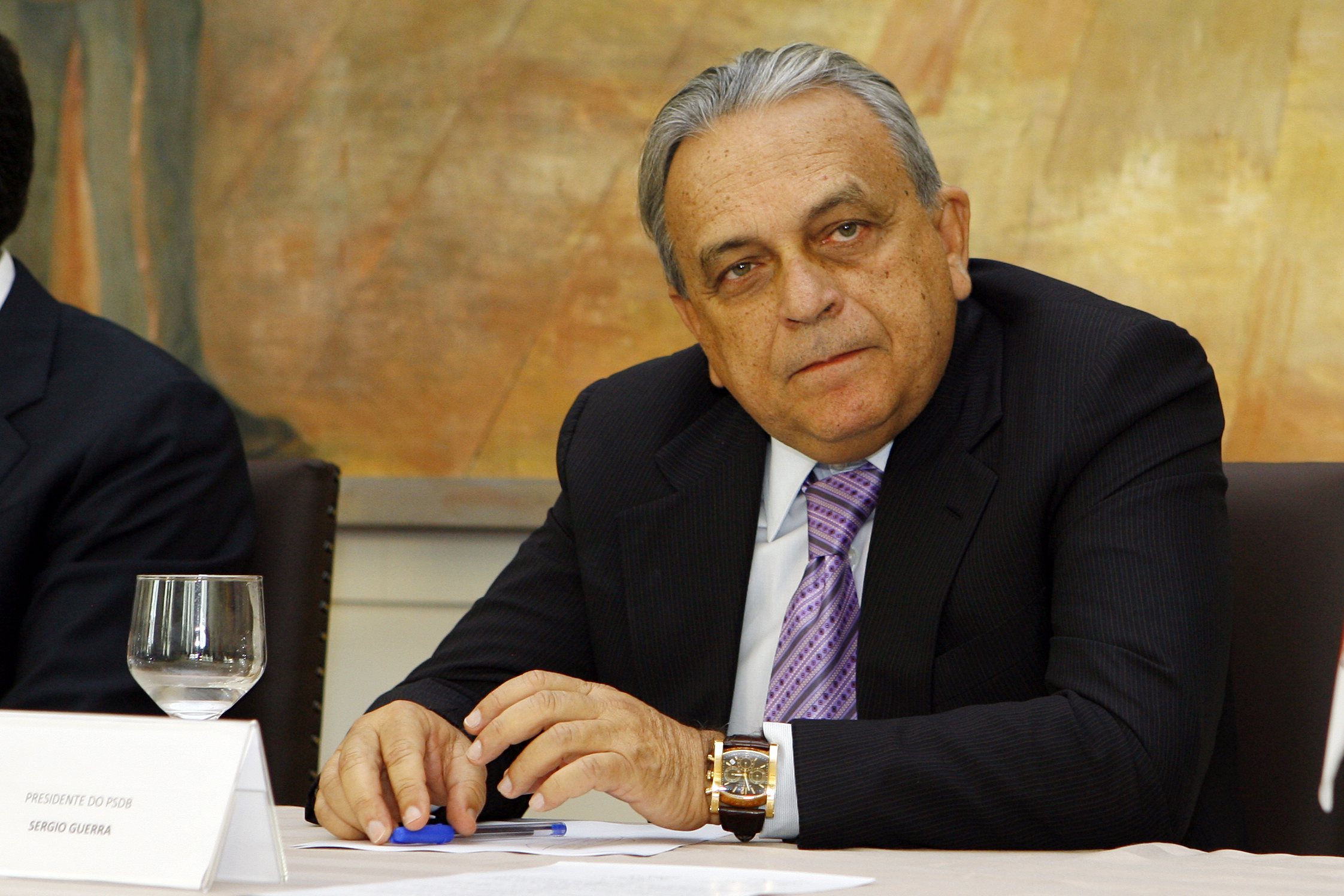 Sergio Guerra, morto em 2014: mais um delator diz que o ex-presidente do PSDB recebeu propinas. | Henry Milleo/ Gazeta do Povo