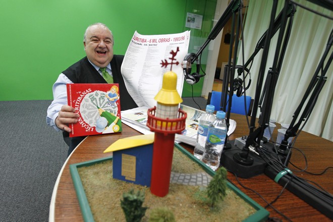 O urbanista Rafael Greca, ex-prefeito de Curitiba é pré-candidato a prefeitura de Curitiba em sabatina nos estúdios da redação da Gazeta do Povo | Antônio More/Gazeta do Povo