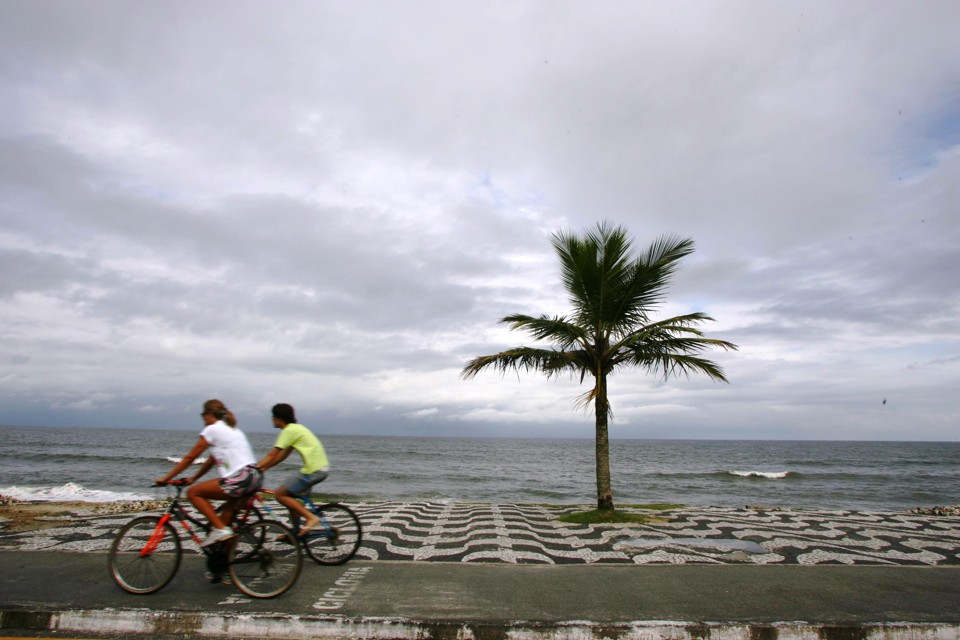 A presença do fenômeno El Niño contribui para o cenário chuvoso neste período do ano | Daniel Castellano/Gazeta do Povo
