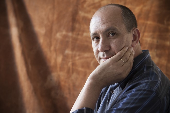 Pesquisador sonha surgimento de políticas públicas para conter a homofobia nas escolas. Questão é controversa, pois o termo ainda está em fase de assimilação. Escola resiste a mais essa função - e função sujeita a intempéries com os pais dos alunos. | Alexandre Mazzo/Gazeta do Povo