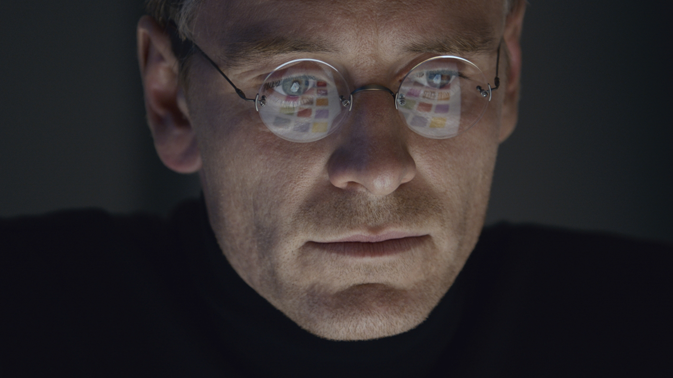 Fassbender, que não se considera um sujeito “tecnológico”, interpreta Steve Jobs. | Divulgação