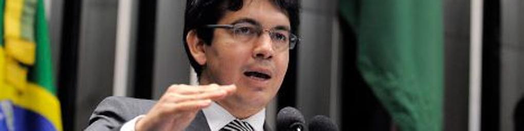 Randolfe Rodrigues era investigado dentro da Operação Lava Jato. | Moreira Mariz/Agência Senado