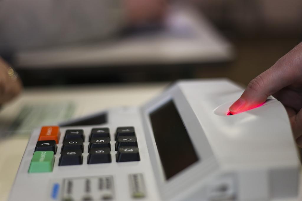 Para votar em 2016, regularização eleitoral deve ser feita até 4 de maio. | Daniel Castellano/Gazeta do Povo