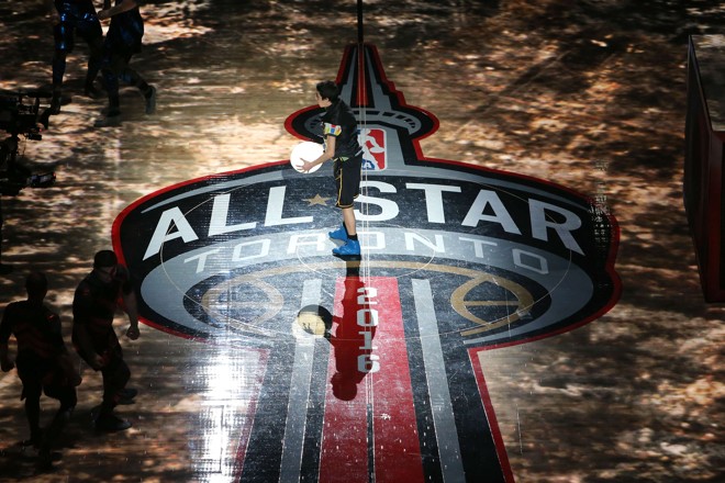 Torcedor participa da festa do All-Star Game. | Vaughn Ridley/AFP