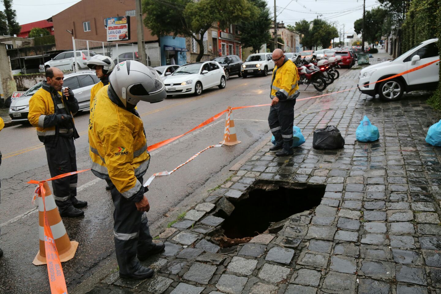 Acidente no Centro de Curitiba | Pedro Serápio/Gazeta do Povo