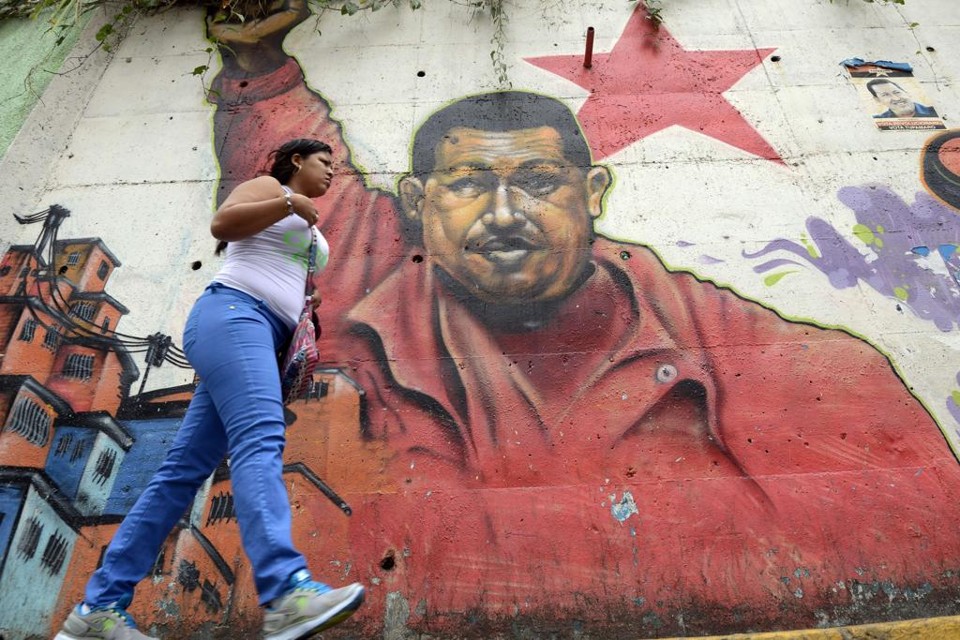 Escassez de alimentos e remédios fez Assembleia Nacional decretar estado de emergência na Venezuela | LEO RAMIREZ/AFP