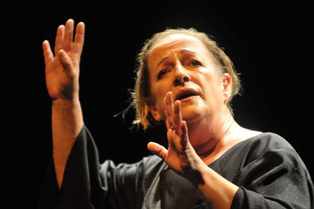 Cia Iliadahomero de Teatro encena pela primeira vez na íntegra o texto integral do poema épico “Ilíada”, de Homero. | Divulgação