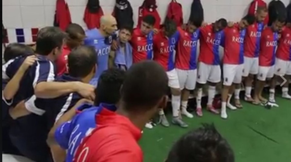 Jogadores enfatizam a importância da torcida na preleção. | Reprodução Facebook Paraná Clube/