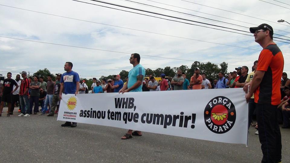 Trabalhadores exigem o pagamento da segunda parcela do PLR de 2015. | Divulgação/SMC