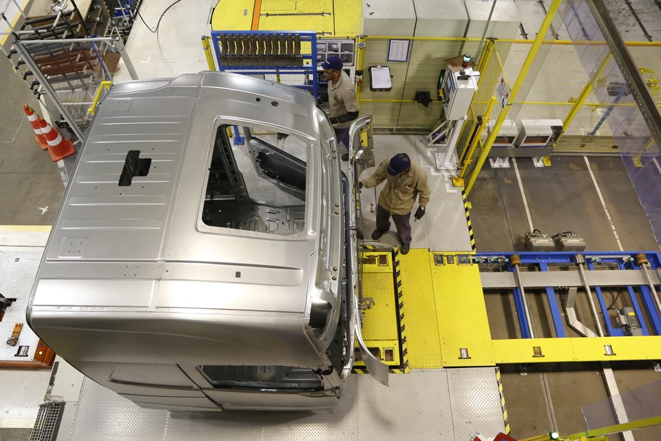 Pelo acordo fechado com o sindicato em 2015, novas demissões na Volvo só poderão ser feitas a partir do fim de março. | Henry Milleo/Gazeta do Povo