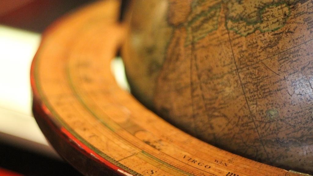 Proposta de um horário universal foi criada por um professor de Física e um economista da Universidade John Hopkins , em Baltimore, no estado de Maryland (EUA).