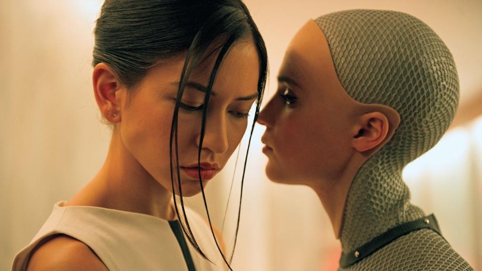 Para curtir “Ex-Machina”, o melhor é ver o filme com o mínimo de informação possível sobre a história. | Divulgação