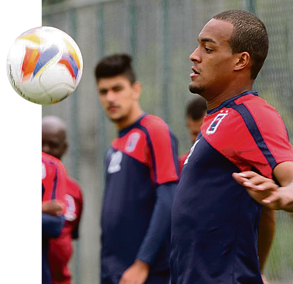 Paraná teria pedido R$ 1 milhão para liberar Luiz Felipe ao Santos. | Aniele Nascimento/Gazeta do Povo