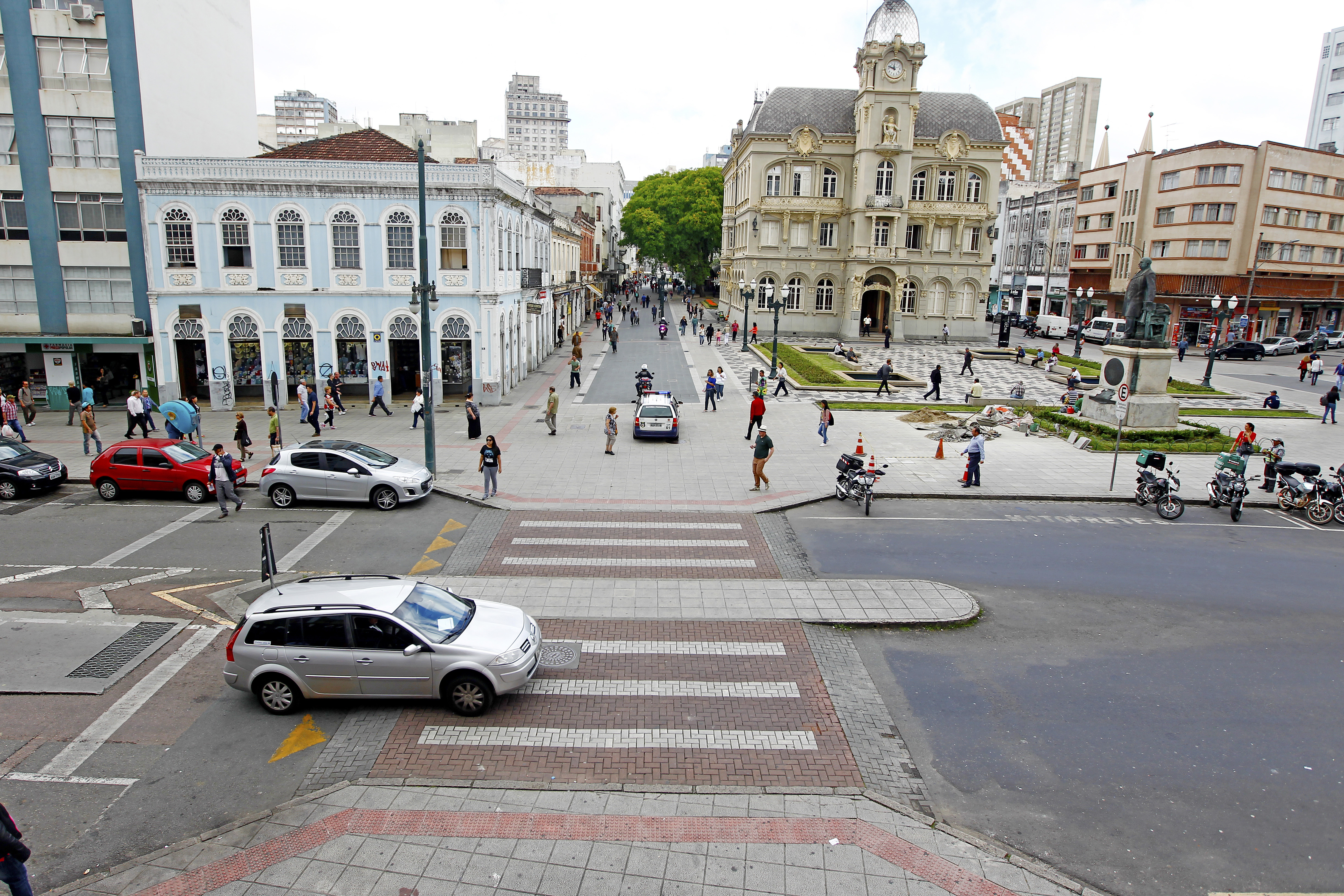Com a nova lei, o município poderá promover o tombamento legal de bens culturais, atribuição que era apenas do governo estadual e da União. | Antônio More/Gazeta do Povo