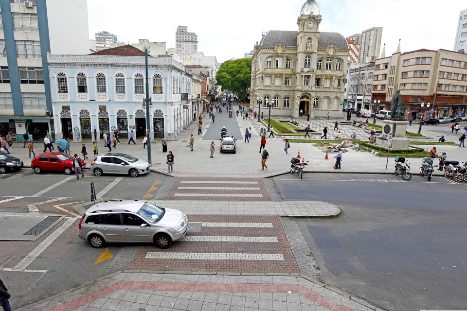 Com a nova lei, o município poderá promover o tombamento legal de bens culturais, atribuição que era apenas do governo estadual e da União. | Antônio More/Gazeta do Povo