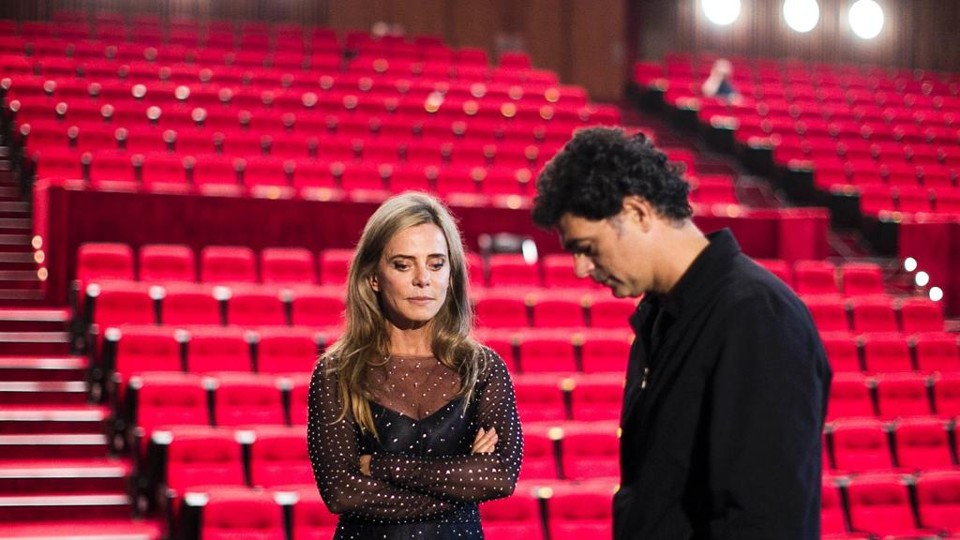 Bruna, hoje com 63 anos, ao lado de Du Moscovis: elenco prometia filme muito mais envolvente. | Divulgação