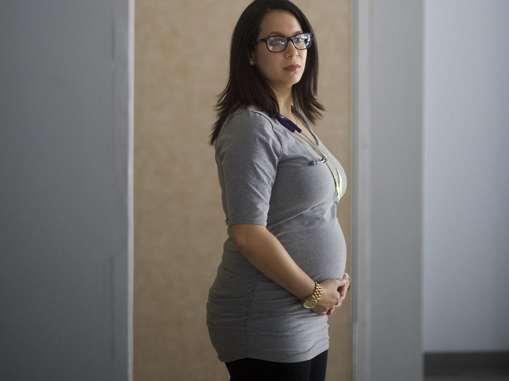 Grávida de 21 semanas, Marci Blaszka cancelou uma viagem que tinha planejado para a República Dominicana por causa do zika vírus. | MARK MAKELA/NYT
