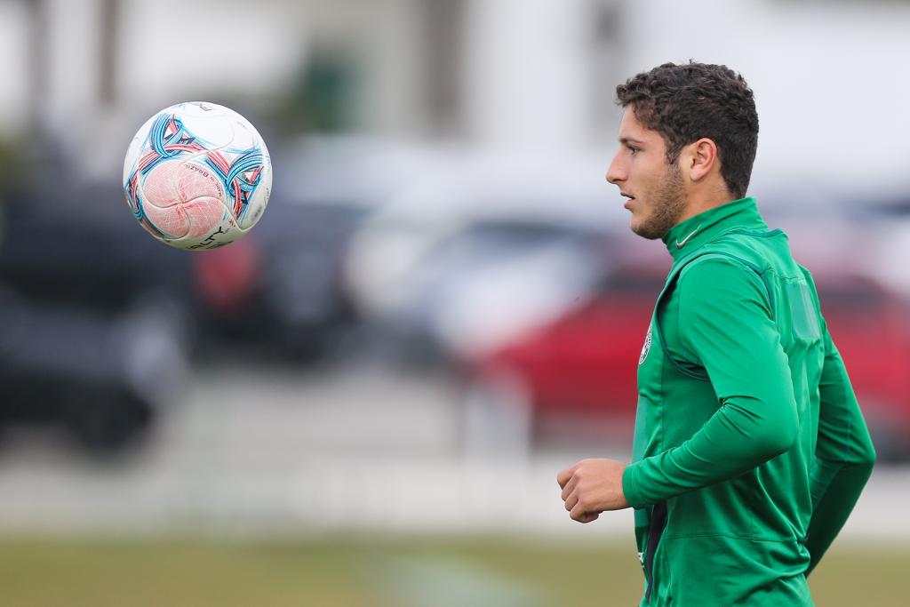 Sem espaço, Zé Rafael volta para o Tubarão para mais uma temporada. | Brunno Covello/Gazeta do Povo