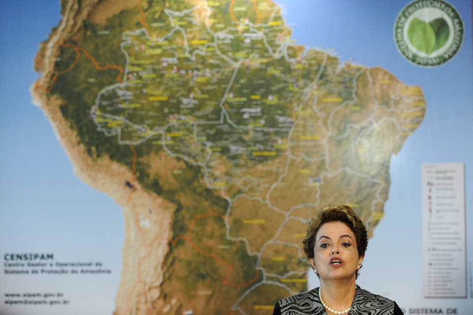 Presidente Dilma: desconhecimento sobre fatos  ligados à compra de MPs. | Andressa Anholete/AFP