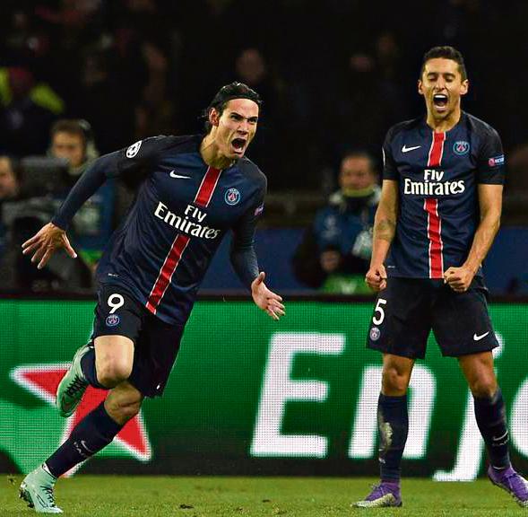 Cavani comemora o gol que garantiu a vitória do PSG. | FRANCK FIFE/AFP