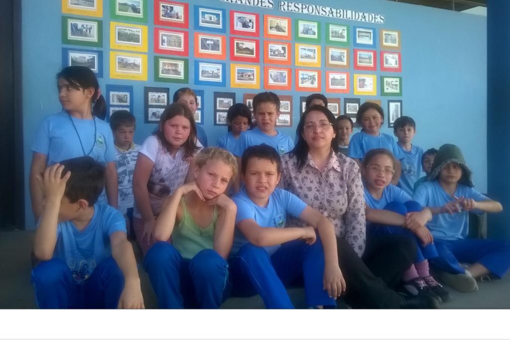 Cleusa e sua turma: interação entre escola e a paisagem da cidade. | Divulgação