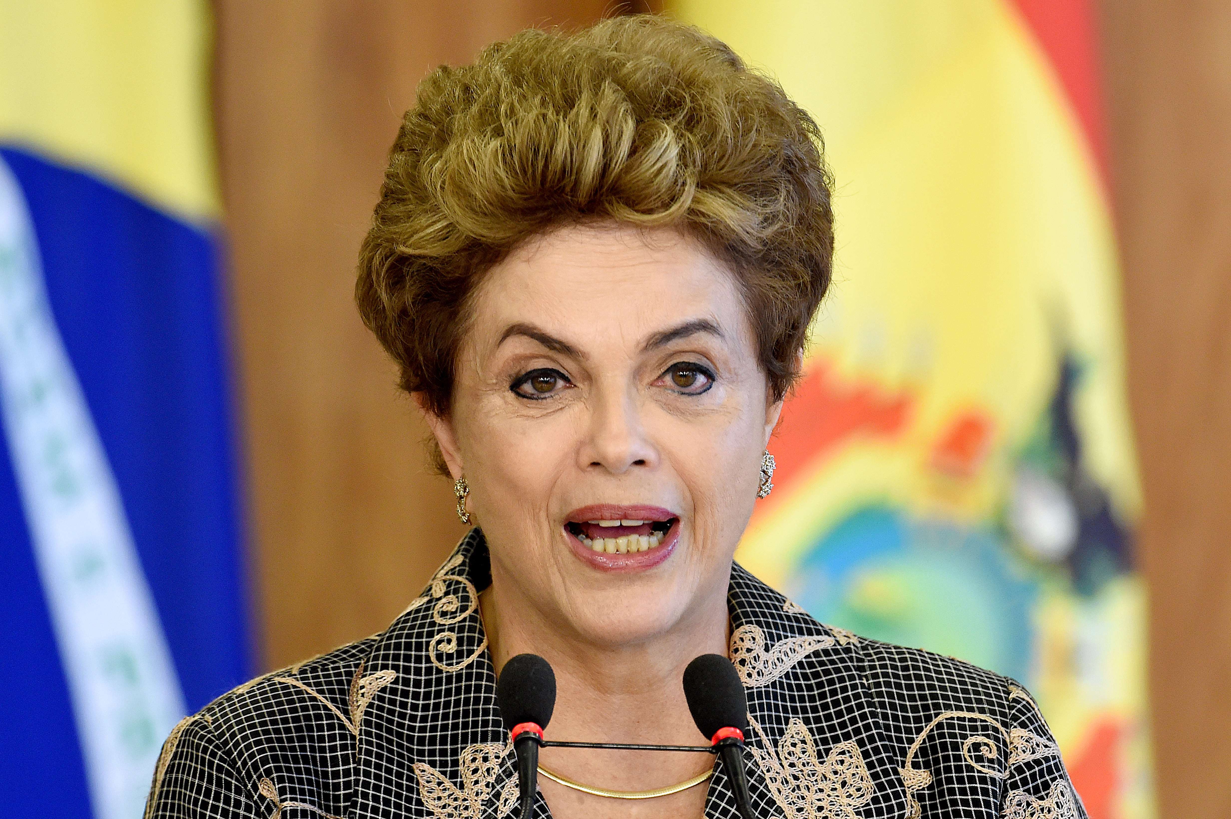 Presidente Dilma abre os trabalhos do Congresso Nacional com um discurso em plenário. | Evaristo Sá/AFP