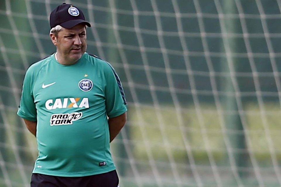 Sob o comando de Kleina, Coxa venceu duas, empatou três e | Albari Rosa/Gazeta do Povo