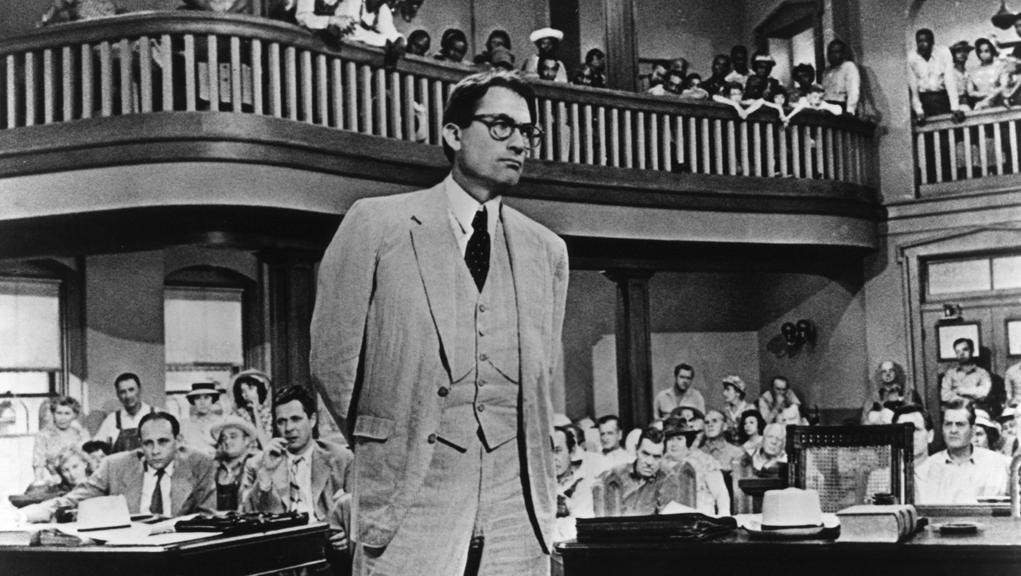 Gregory Peck em cena de “O sol é para todos”, baseado no clássico de Harper Lee. | Divulgação