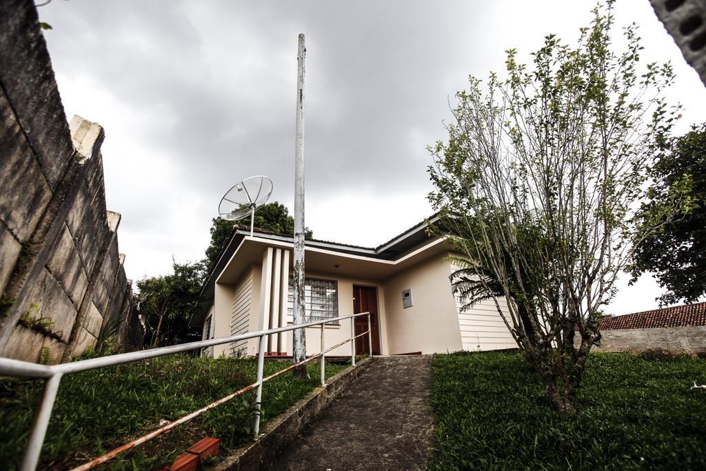 Abrigo em Balsa Nova foi retirado de lista de imóveis à venda. | André Rodrigues/Gazeta do Povo