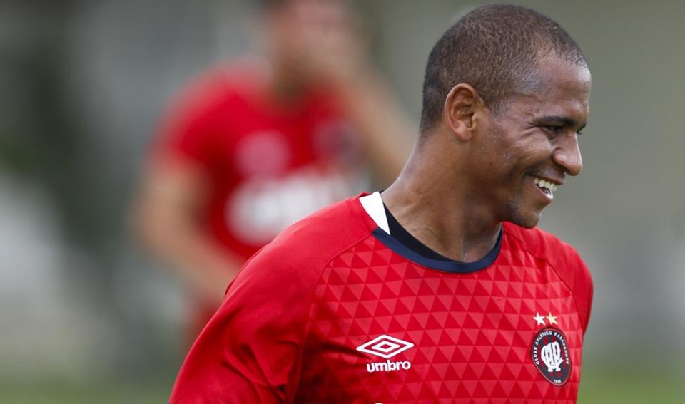Walter é motivo de preocupação no Paraná. | Daniel Castellano/Gazeta do Povo