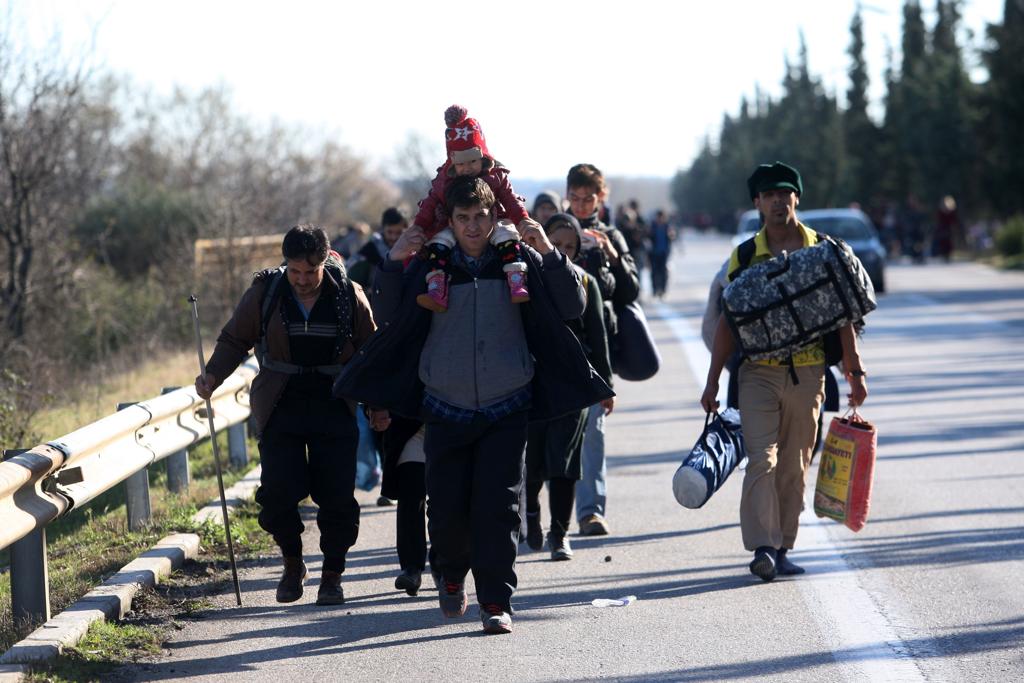 Crise migratória é um dos pontos de desacordo entre países europeus que podem levar a uma fragmentação | SAKIS MITROLIDIS/AFP