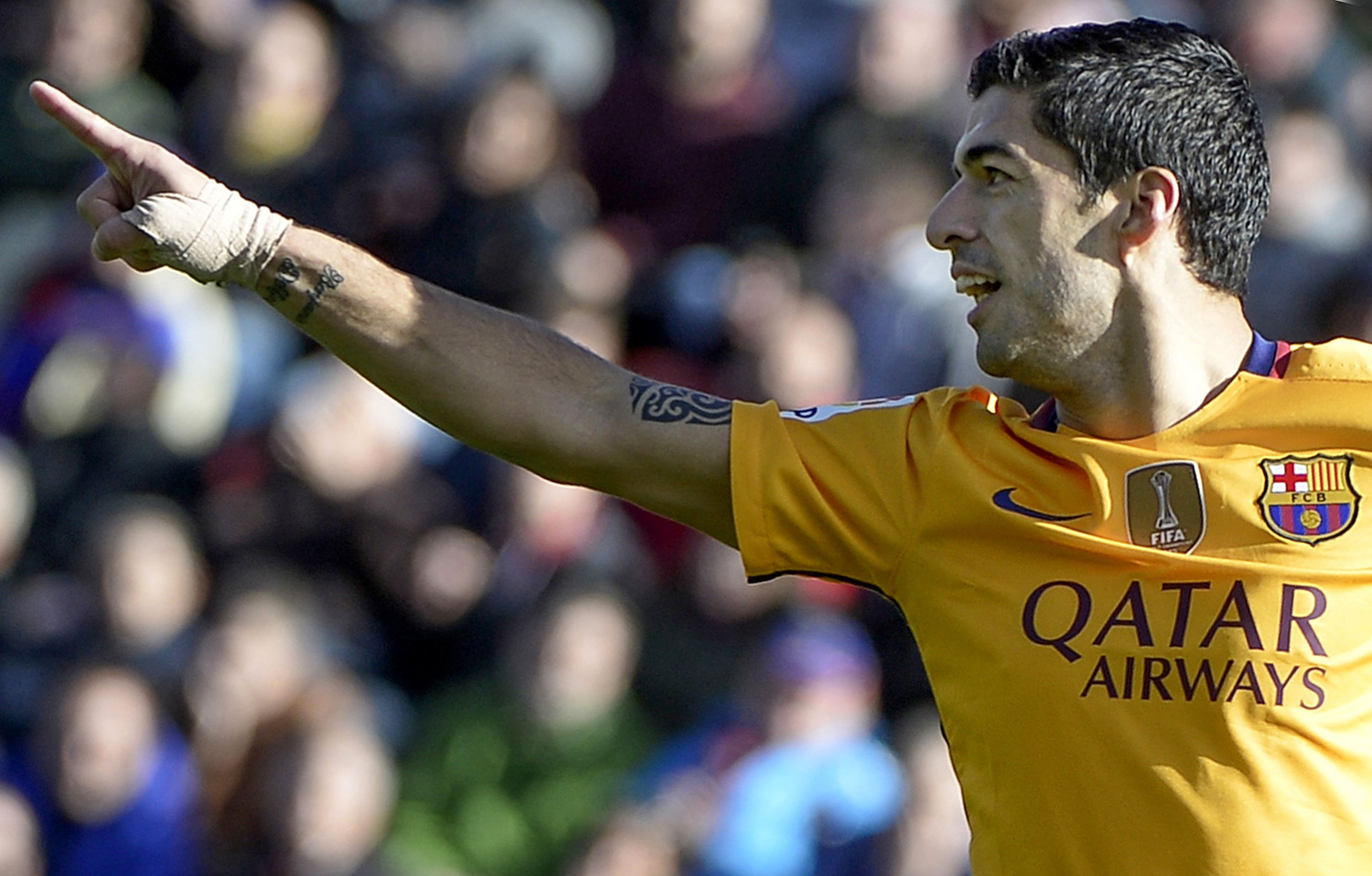 Suárez não joga pelo Uruguai desde a morda na Copa de 2014. | JOSE JORDAN/AFP