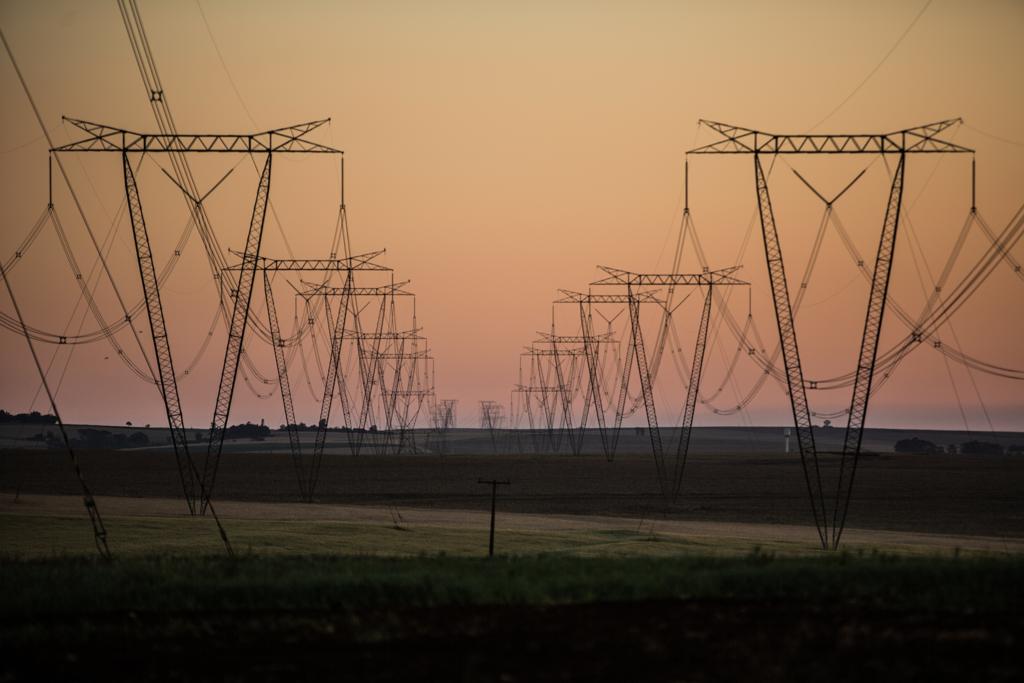 A bandeira para fevereiro é vermelha no patamar 1, com custo de R$ 3,00 | Brunno Covello/Gazeta do Povo