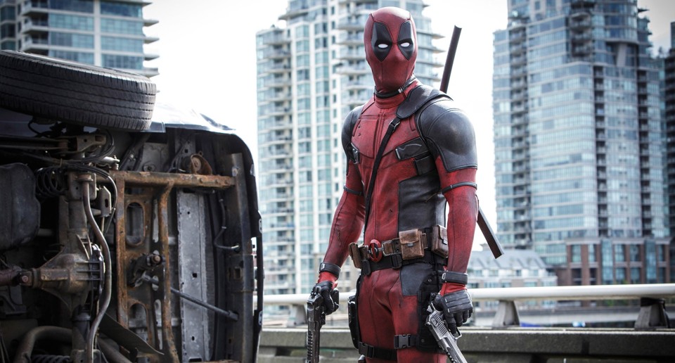 Cena de “Deadpool”, cujas piadas fazem o Homem de Ferro parecer um tiozão. | Divulgação