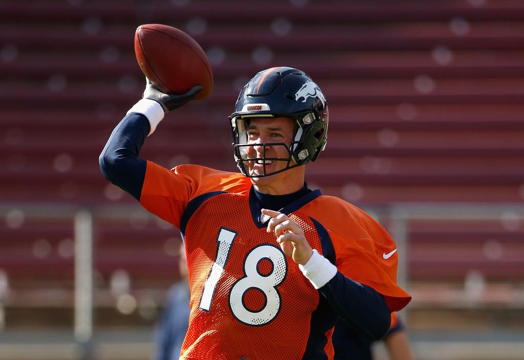 Para muitos, Peyton Manning é o melhor quarterback em atividade. | Ezra Shaw/AFP