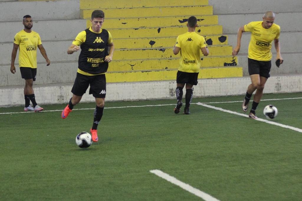 Criciúma trein em grama sintética para enfrentar o Atlético. | Fernando Ribeiro/Criciúma